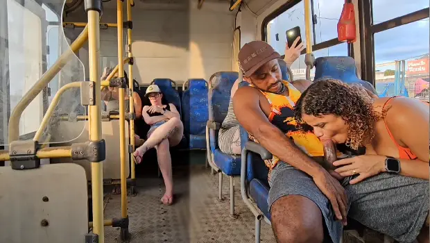 Fodendo a puta no ônibus e eles nos filmam por trás